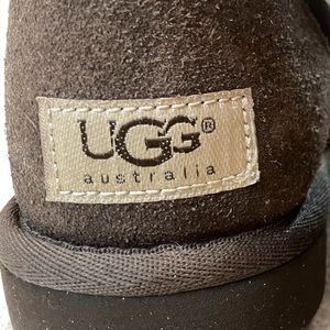dark brown ugg boots STILL FUZZY!